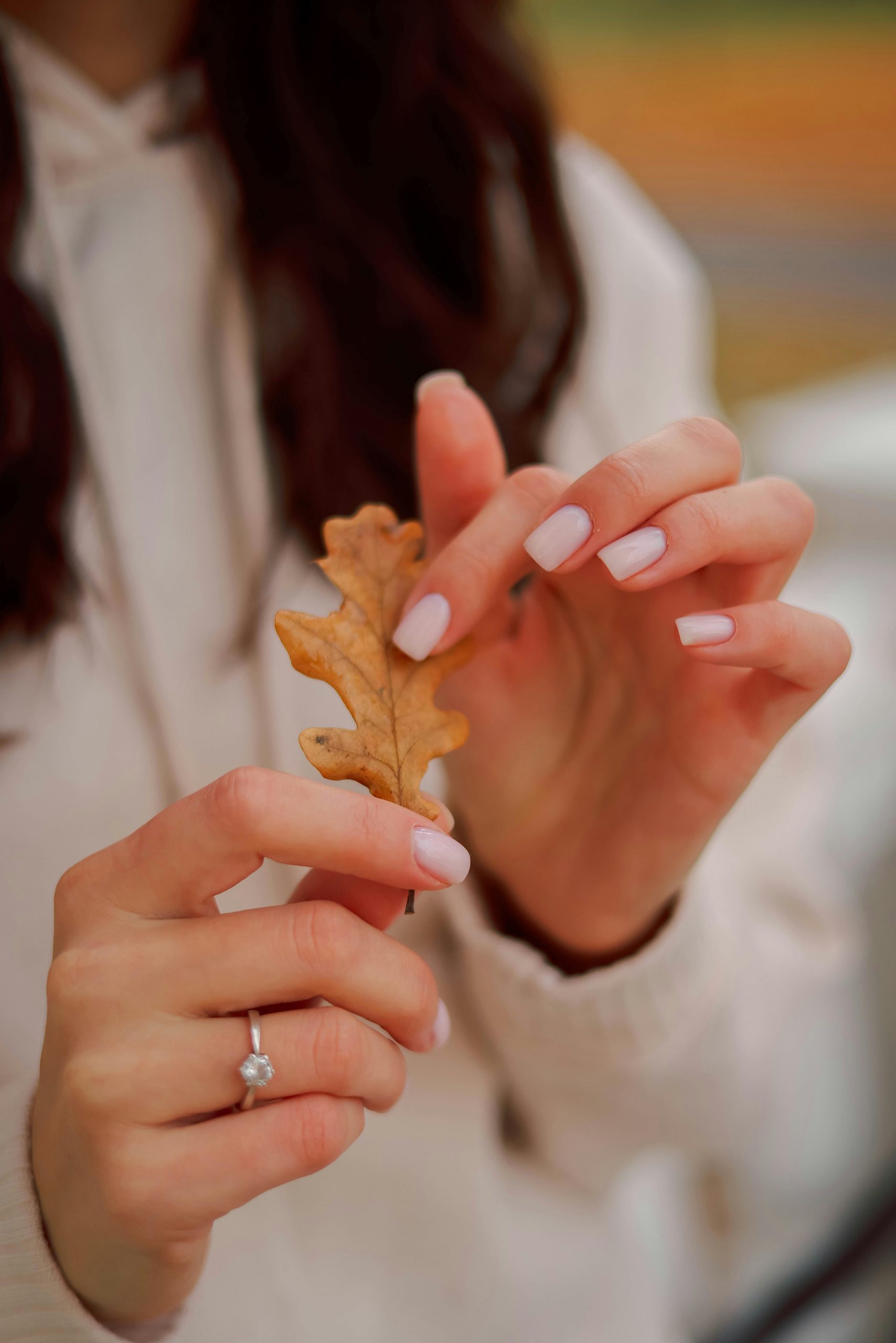Fall nails with leaf accent—easy at-home ritual for Halloween and autumn